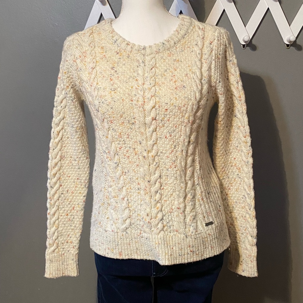Hollister Cream Speckled Cable Knit Sweater